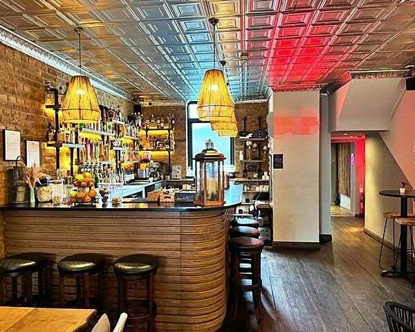 Stylish Restaurant And Bar for Sale Stylish Restaurant And Bar for Sale