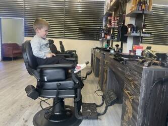 Unisex barber & hair salon is currently available for purchase in Calne Wiltshire Unisex barber & hair salon is currently available for purchase in Calne Wiltshire
