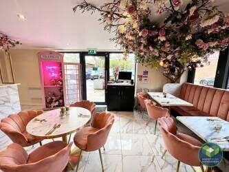CAFE/BISTRO: HALE Photo 2