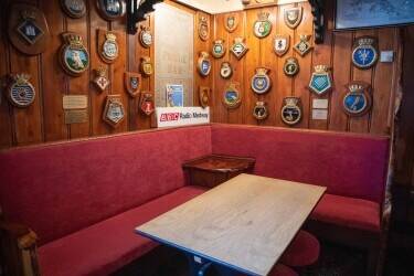 KENT - SUPERBLY PRESENTED HISTORIC PUB Photo 3