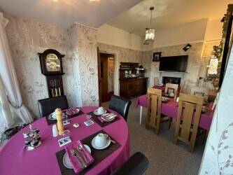 MID WALES - WELL APPOINTED WALES TOURIST BOARD 4* GUEST HOUSE