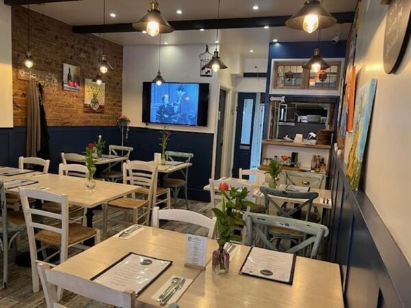 Charming Italian Restaurant For Sale
