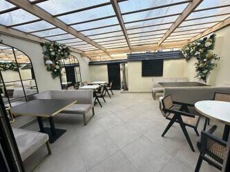 Double Fronted & Fully Fitted Restaurant for sale in Barnes with 100Covers & Premises Licence Photo 3