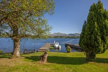 Self catering business with delightful owners flat on the banks of Loch Awe in Argyll and Bute Self catering business with delightful owners flat on the banks of Loch Awe in Argyll and Bute