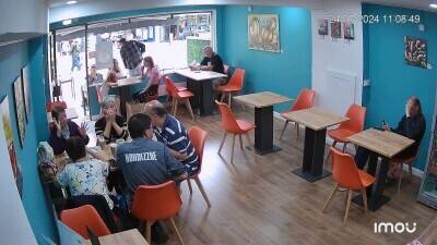 Cafe & Creperie for sell in town centre, Swindon