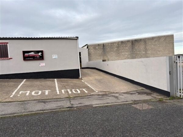 HIGHLY REGARDED MOTOR GARAGE