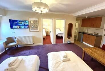 22 bedroomed Hotel for Sale in Northamptonshire 22 bedroomed Hotel for Sale in Northamptonshire