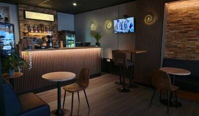 Actively Trading Elegant Wine Bar & Coffee Shop In Pembrokeshire