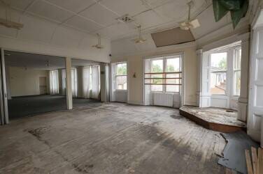 Closed Public House with Function Hall, large footprint and development potential Closed Public House with Function Hall, large footprint and development potential