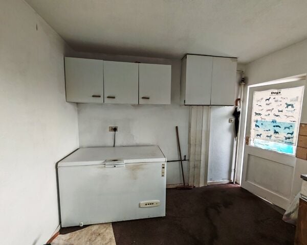 Unopposed Chinese Takeaway, With Late Night And Restaurant Licence for Sale Unopposed Chinese Takeaway, With Late Night And Restaurant Licence for Sale