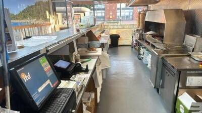 Kebab pizza shop ,very busy place