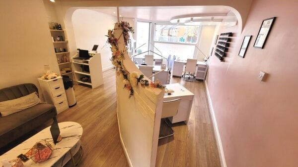 ***PRICE REDUCED TO £29K INCLUDING ASSETS OF CIRCA £30K*** Thriving Beauty Clinic Based in Ipswich for Sale ***PRICE REDUCED TO £29K INCLUDING ASSETS OF CIRCA £30K*** Thriving Beauty Clinic Based in Ipswich for Sale