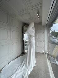 Luxurious bridal & evening wear shop for sale in Sutton coldfield Luxurious bridal & evening wear shop for sale in Sutton coldfield