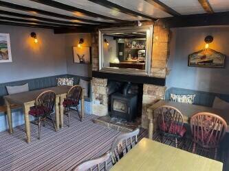 GLOUCESTERSHIRE - COTSWOLD VILLAGE FREEHOUSE