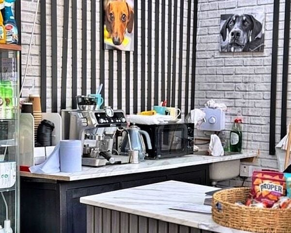 Pet Supplies & Dog Grooming & Pet Friendly Café for Sale