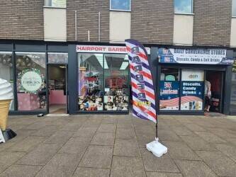Barber shop hairdresser for sale Photo 3