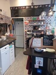 Burger/Hot dog shop for sale