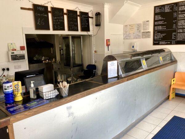 FISH & CHIP/FAST FOOD TAKEAWAY Photo 3