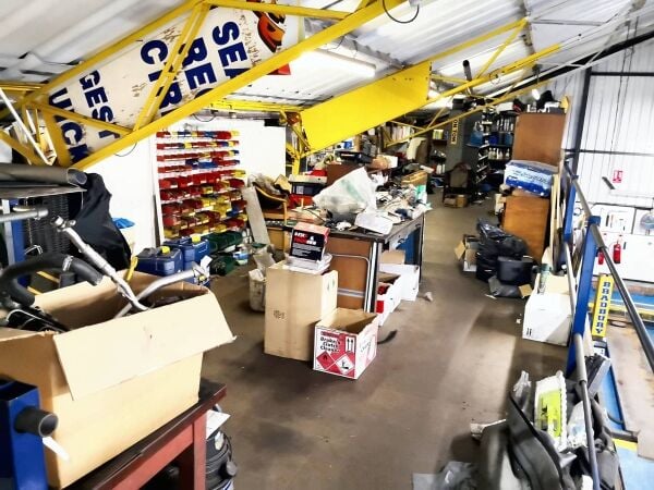 Established MOT & Service Garage in Eastwood, Nottinghamshire Photo 3