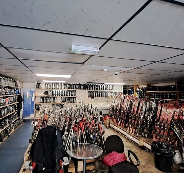 RECREATIONAL SNOWSPORTS CENTRE RECREATIONAL SNOWSPORTS CENTRE