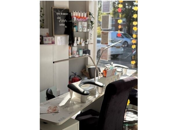 Popular & Thriving Beauty Salon For Sale