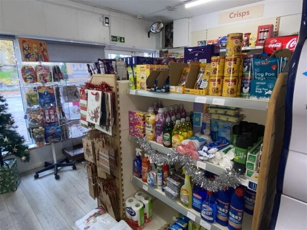 Retail For Sale in North Ferriby Photo 3
