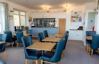 SHELBOURNE HOTEL, LLANDUDNO - 16 BEDROOM HOTEL IN PRIME SEAFRONT POSITION WITH PRIVATE CAR PARK SHELBOURNE HOTEL, LLANDUDNO - 16 BEDROOM HOTEL IN PRIME SEAFRONT POSITION WITH PRIVATE CAR PARK