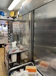 Cafe For Sale in the Heart of Ilford Centre Photo 4