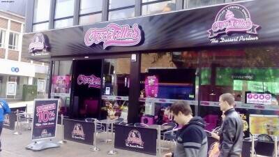 Ice cream / dessert shop for sale Chatham high st 