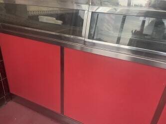 Used for Chinese food and pizzas
