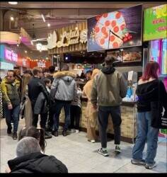 Fast food and restaurant