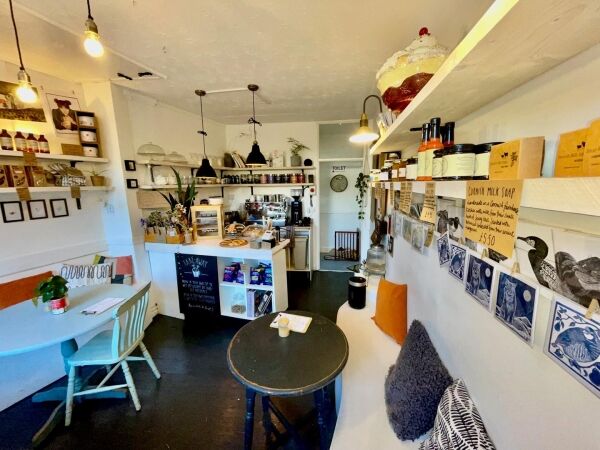 Leasehold Café & Coffee Bar Located In Falmouth