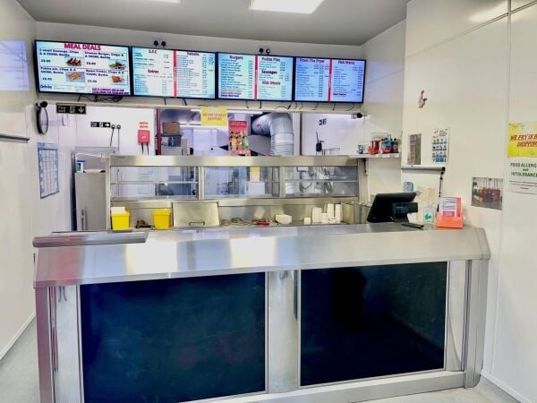 Leasehold Fish & Chip Shop Takeaway Located In St Austell Photo 3
