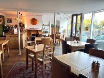 Licensed Restaurant With 2 Ensuite Letting Bedrooms and Spacious Owner's Apartment In Chagford