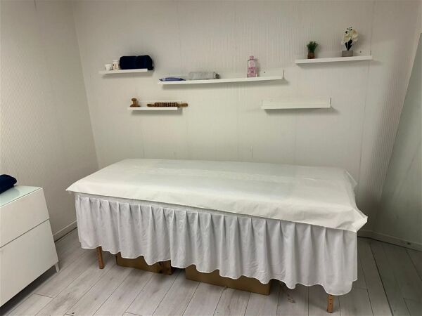 IDEALLY LOCATED PREMIUM HAIR AND BEAUTY SALON