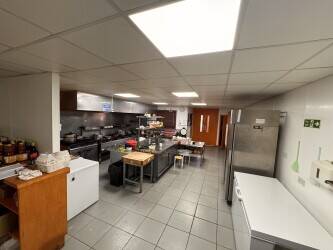 NG10 Takeaway 350m2 for sale NG10 Takeaway 350m2 for sale