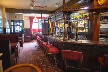 EAST SUSSEX - LIFESTYLE WET-LED PUBLIC HOUSE FOR SALE EAST SUSSEX - LIFESTYLE WET-LED PUBLIC HOUSE FOR SALE