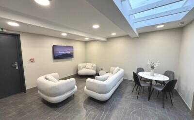High-End Premises Lease for Sale in Prime Location North West London