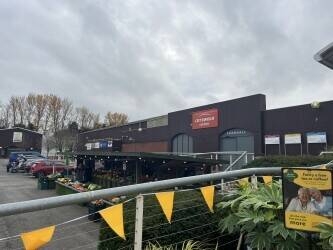New Waves Hand Car Wash at Dobbies Garden Centre in Cross Lane Farm, Nuneaton CV91RF