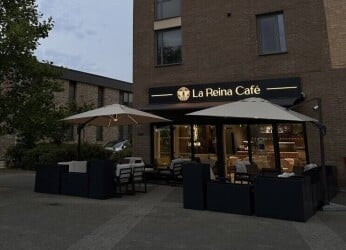 Cafe/restaurant for sale in Cambridge Trumpington with Large Kitchen and new outdoor seating. Cafe/restaurant for sale in Cambridge Trumpington with Large Kitchen and new outdoor seating.