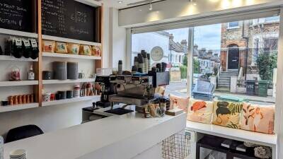 COFFEE SHOP WITH PILATES STUDIO Photo 1