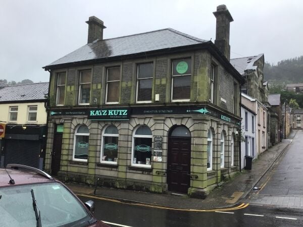 2 SIZABLE, MIXED USE RENTAL INCOME PROPERTIES, MOUNTAIN ASH 2 SIZABLE, MIXED USE RENTAL INCOME PROPERTIES, MOUNTAIN ASH