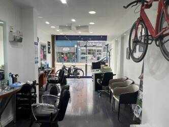 Barber shop for sale between Fulham and Hammersmith Photo 3