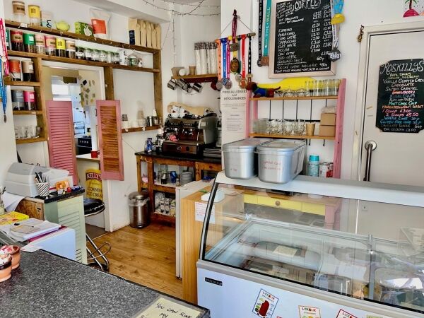 Leasehold Vegetarian & Vegan Café Located Downderry, Near Looe, Cornwall Photo 3