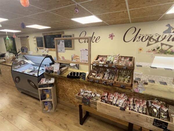 Retail For Sale in Retford Photo 3