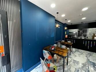 Modern Equipped Takeaway Shop on Edgware Road For Sale Modern Equipped Takeaway Shop on Edgware Road For Sale