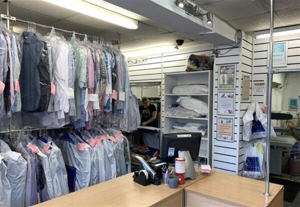 DRY CLEANING & LAUNDRY SOLUTIONS COMPANY IN WELLINGTON/SHROPSHIRE