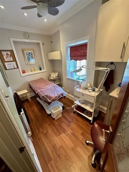 LEASEHOLD HEALTH & BEAUTY SALON