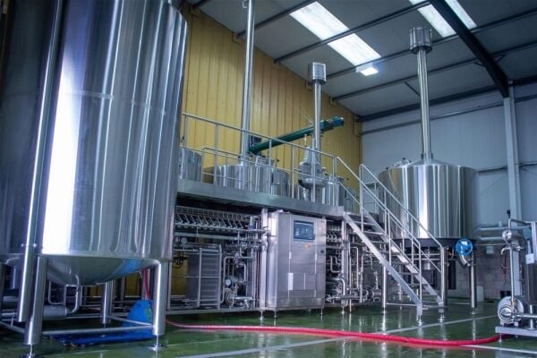 MULTI-AWARD-WINNING CRAFT BREWERY AND TAPROOM