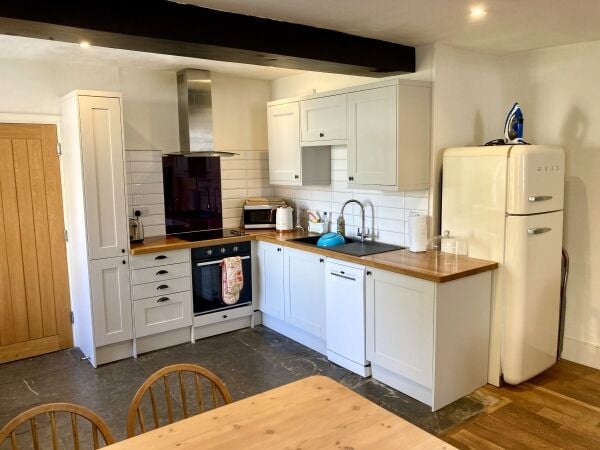 HOLIDAY LETTING ACCOMMODATION/RESIDENTIAL INVESTMENT PROPERTY OPPORTUNITY HOLIDAY LETTING ACCOMMODATION/RESIDENTIAL INVESTMENT PROPERTY OPPORTUNITY